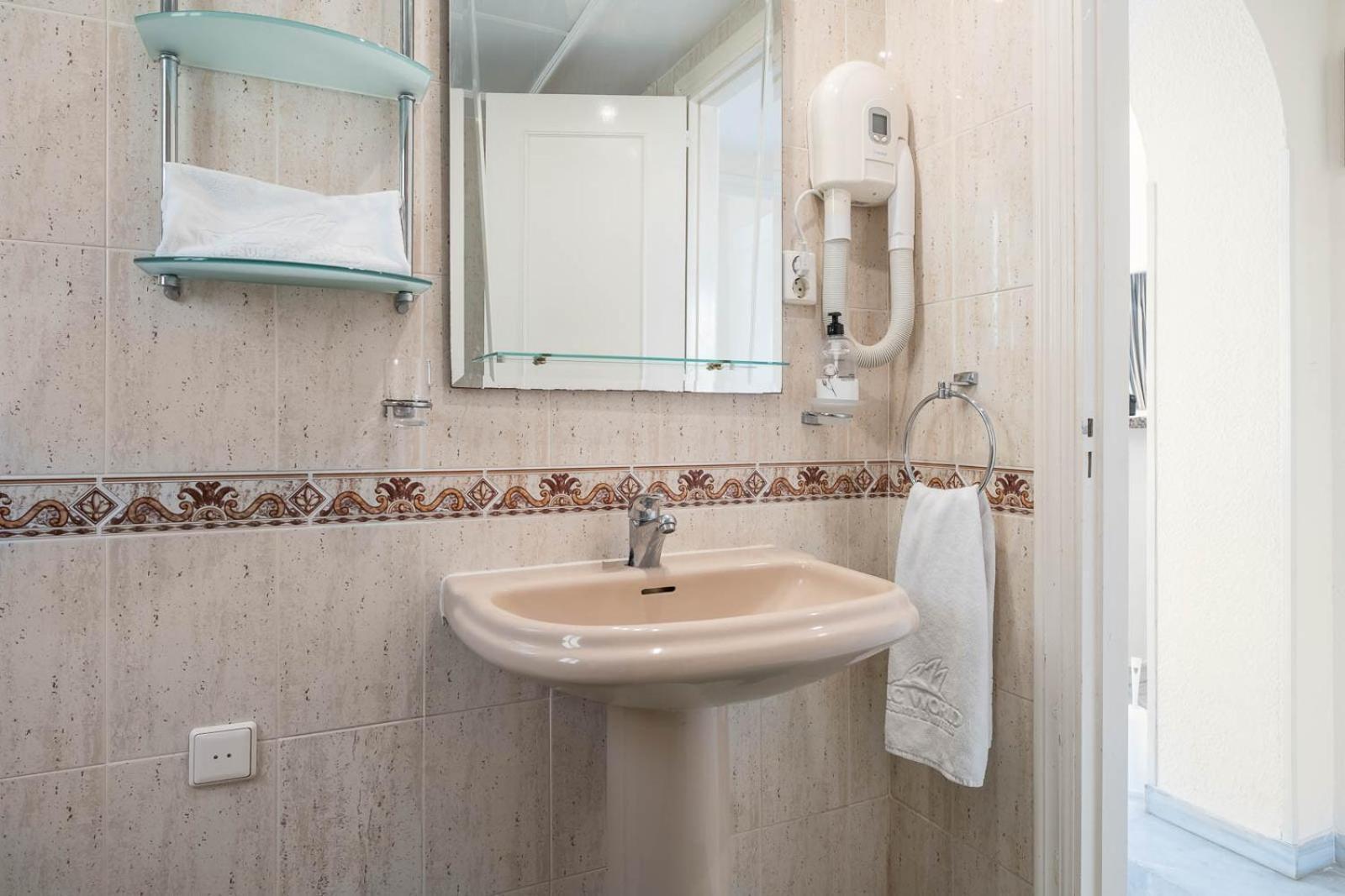 Pueblo Marina Seaside Apartaments By Alfresco Stays El Faro Eksteriør billede
